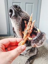 Load image into Gallery viewer, Chicken Feet