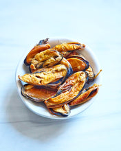 Load image into Gallery viewer, Black Mussels
