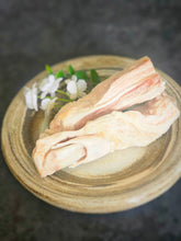 Load image into Gallery viewer, Beef Tendon - Freeze Dried
